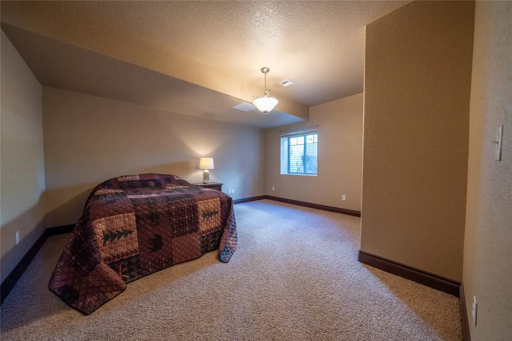 17718 Cougars Den Lane Frenchtown MT 59834