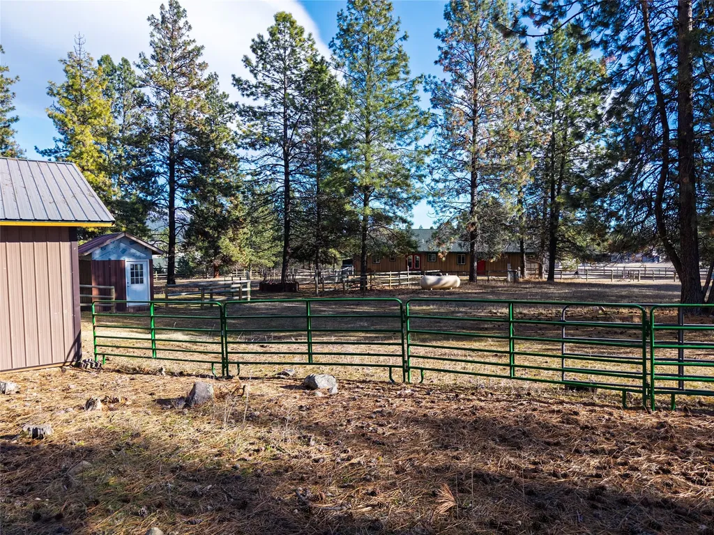 17718 Cougars Den Lane Frenchtown MT 59834