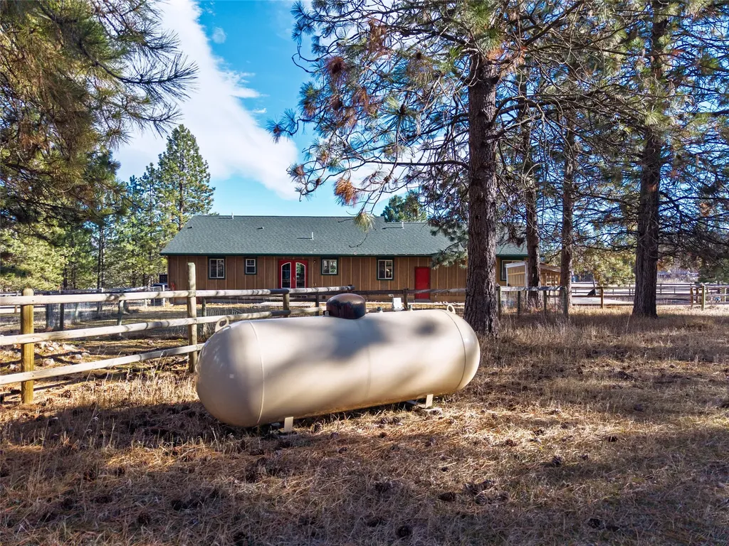 17718 Cougars Den Lane Frenchtown MT 59834