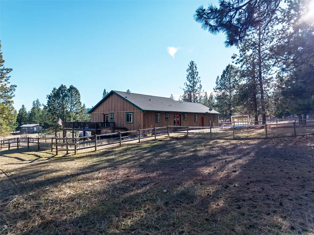 17718 Cougars Den Lane Frenchtown MT 59834