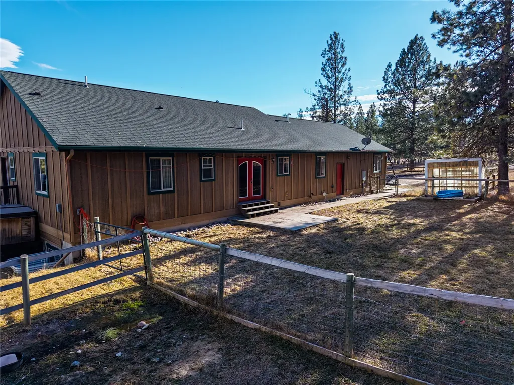 17718 Cougars Den Lane Frenchtown MT 59834