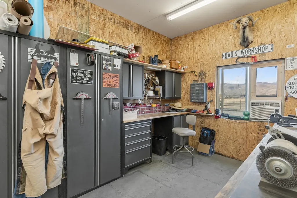 36 Carroll Drive Townsend MT 59644