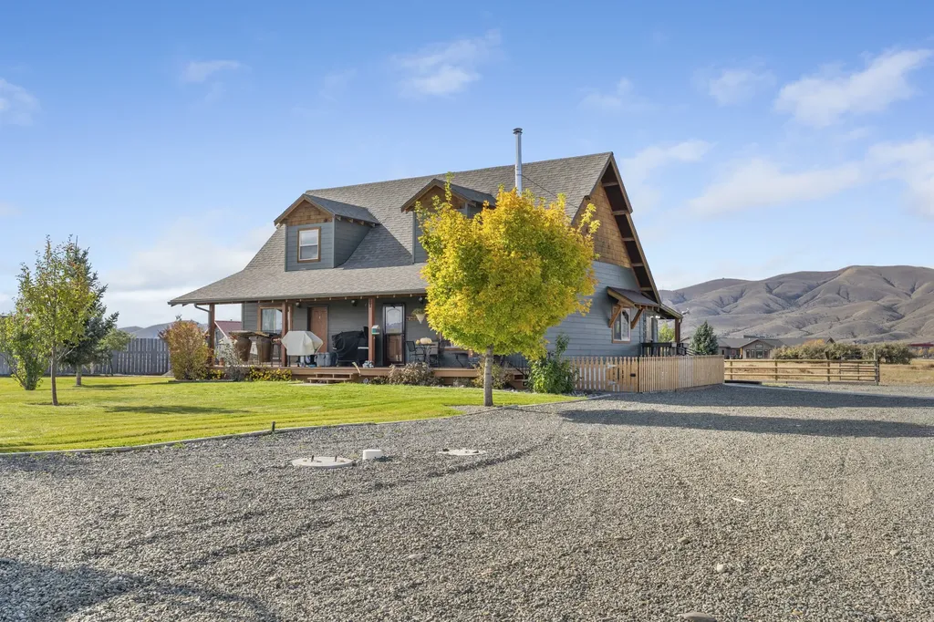 36 Carroll Drive Townsend MT 59644