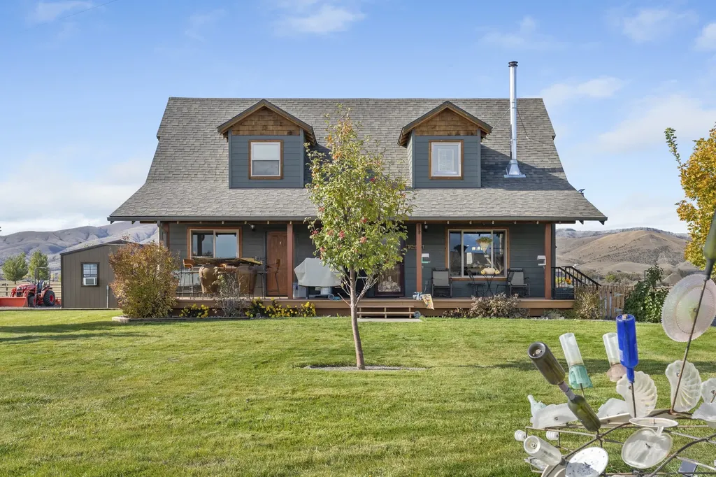 36 Carroll Drive Townsend MT 59644