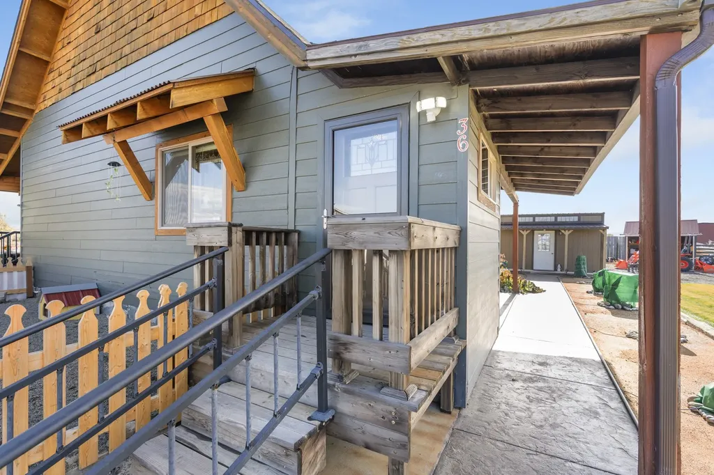 36 Carroll Drive Townsend MT 59644