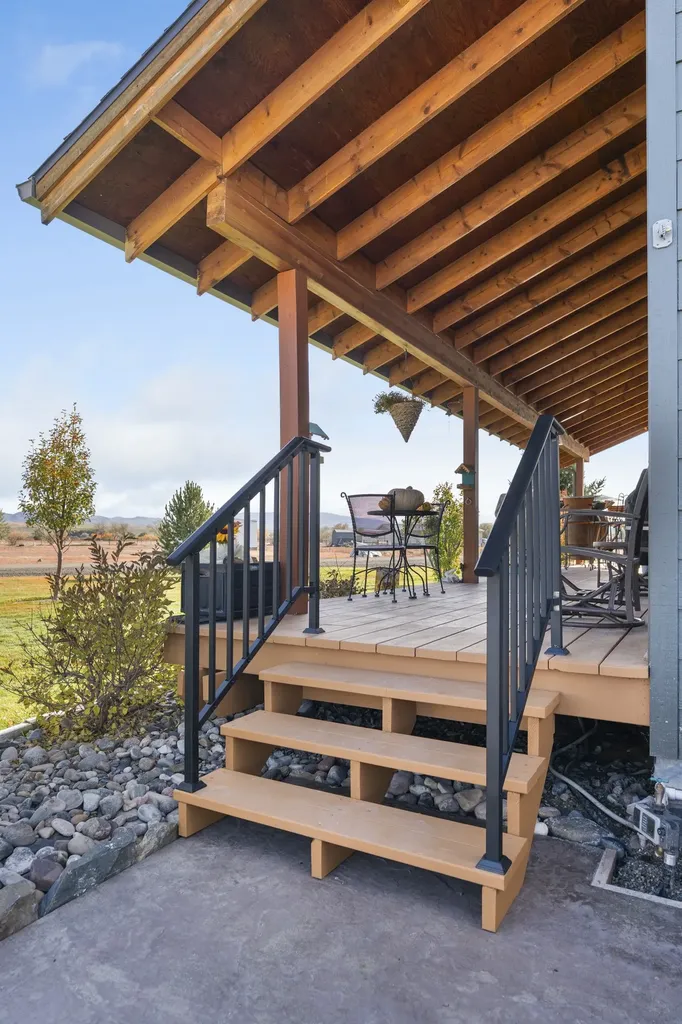 36 Carroll Drive Townsend MT 59644