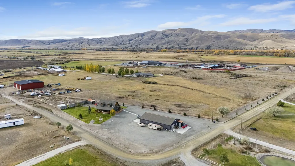 36 Carroll Drive Townsend MT 59644