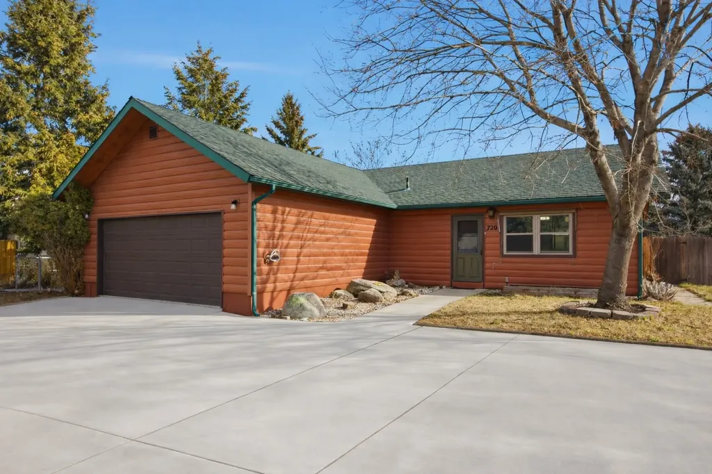 720 N 8th Street Hamilton MT 59840