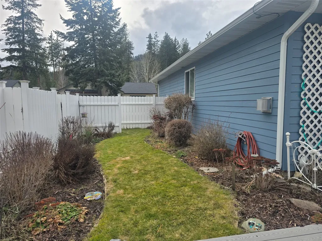 222 Osprey Drive Superior MT 59872