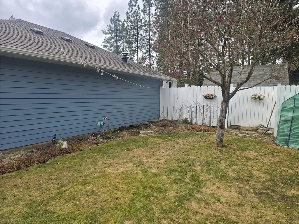 222 Osprey Drive Superior MT 59872
