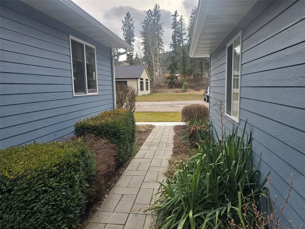 222 Osprey Drive Superior MT 59872