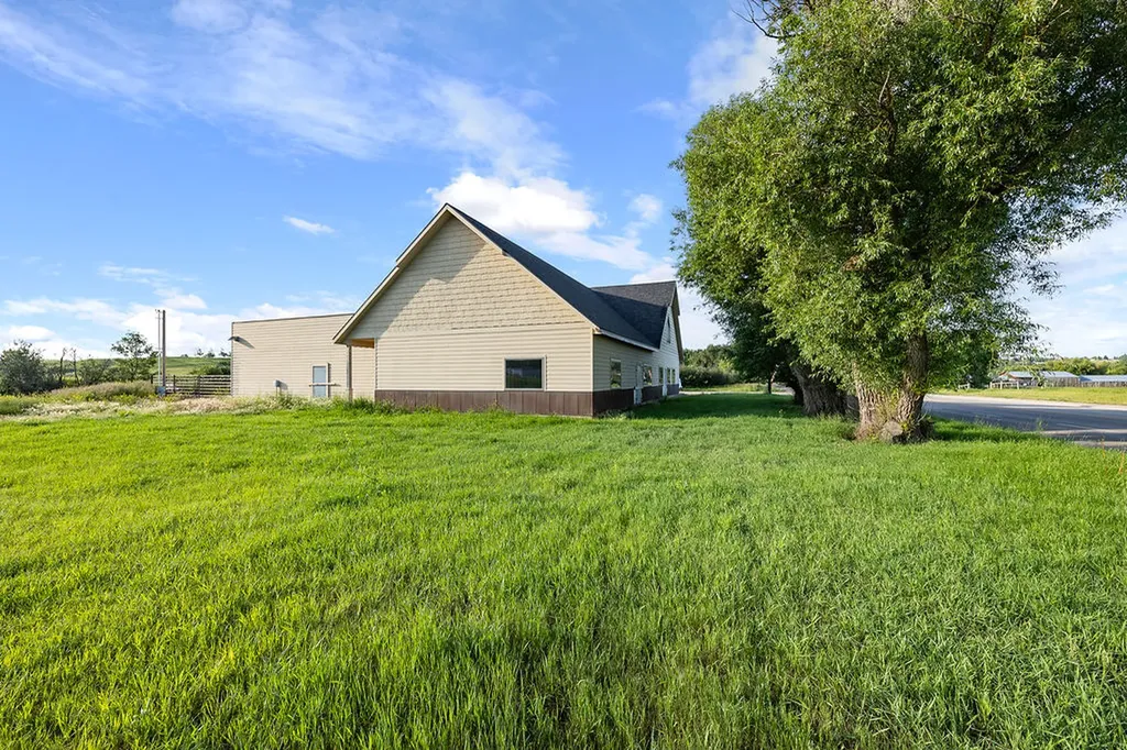 610 Us Highway 191 Lewistown MT 59457