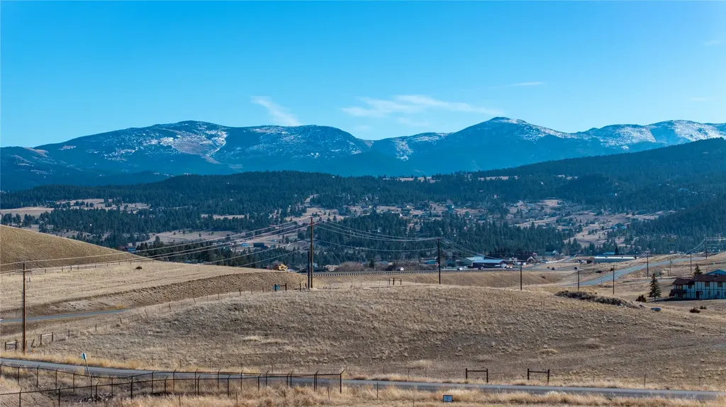 9 Mansfield Loop Clancy MT 59634