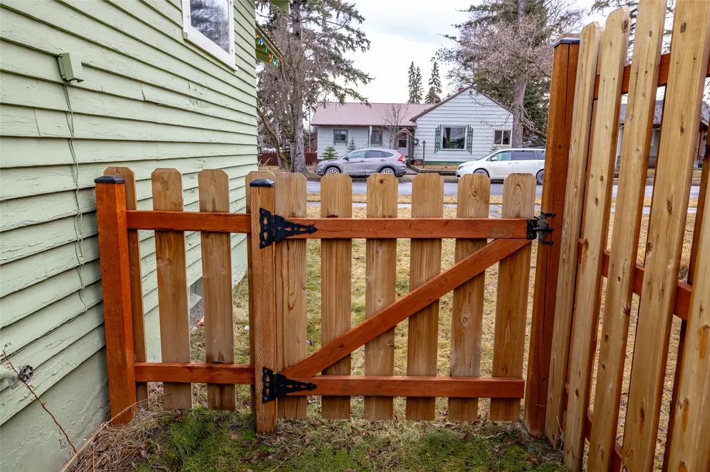 1050 E 4th Street Whitefish MT 59937