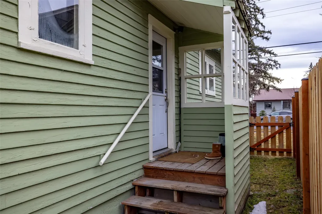 1050 E 4th Street Whitefish MT 59937