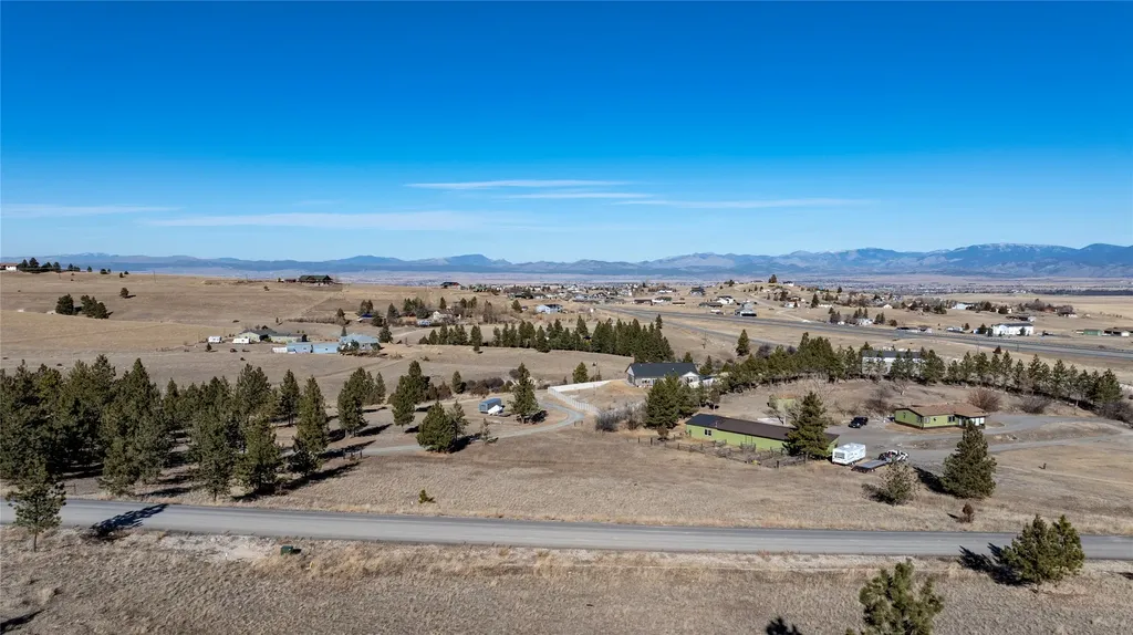 14 Mansfield Loop Clancy MT 59634
