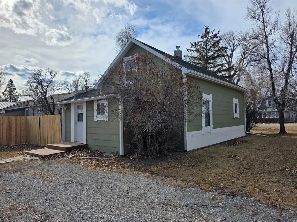 725 8th Avenue NW Choteau MT 59422