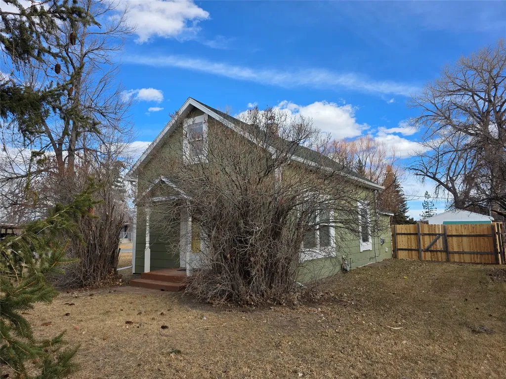 725 8th Avenue NW Choteau MT 59422