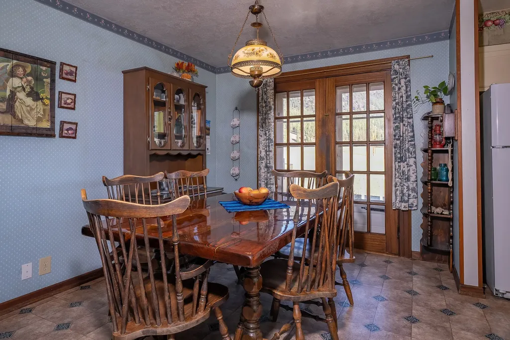 4 Courtier Road Thompson Falls MT 59873