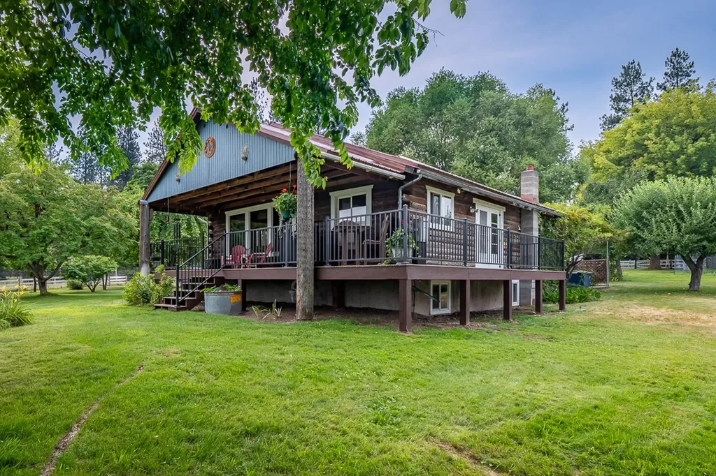 4 Courtier Road Thompson Falls MT 59873