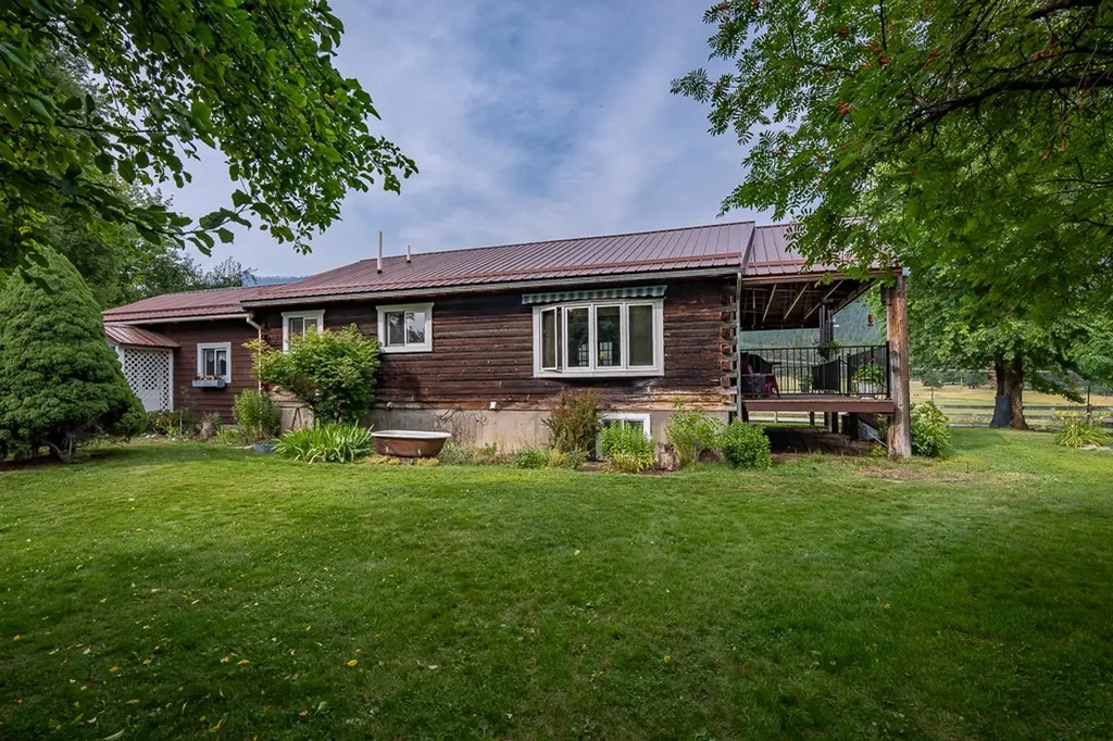 4 Courtier Road Thompson Falls MT 59873