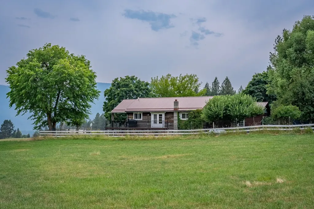 4 Courtier Road Thompson Falls MT 59873