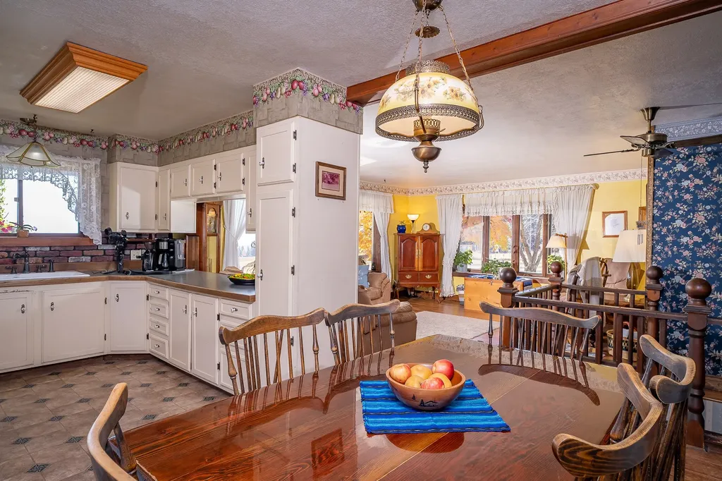 4 Courtier Road Thompson Falls MT 59873