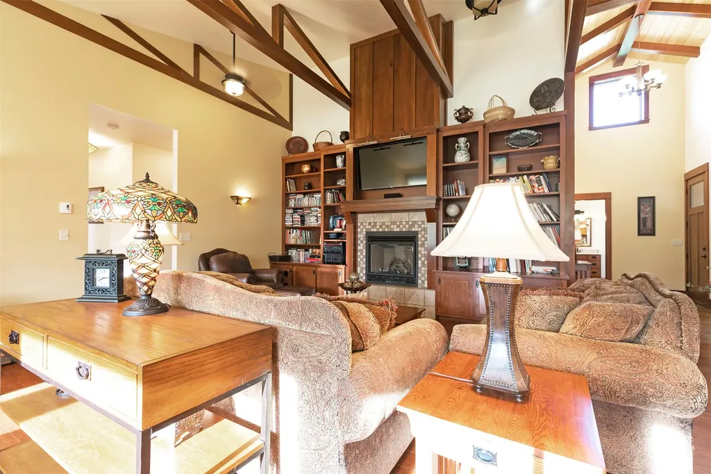 612 Wises Way Corvallis MT 59828