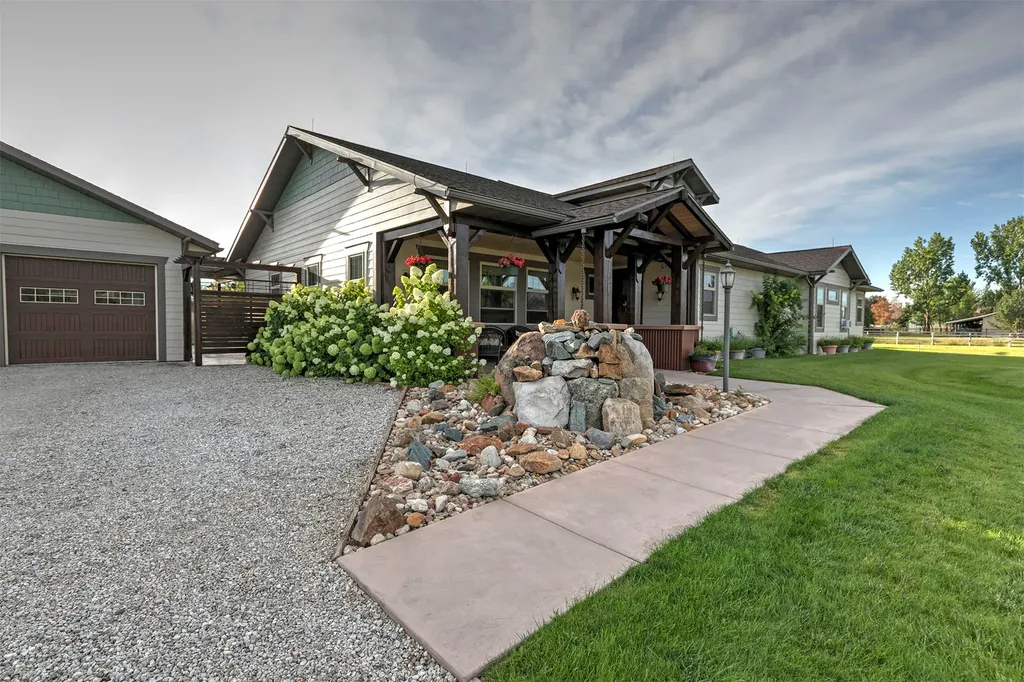 612 Wises Way Corvallis MT 59828