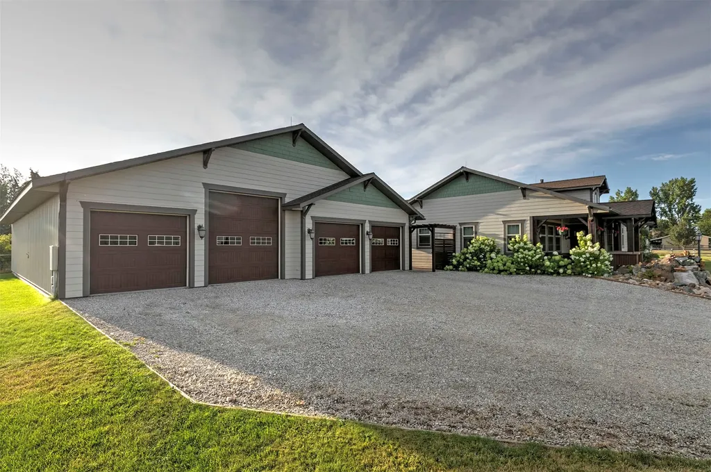 612 Wises Way Corvallis MT 59828