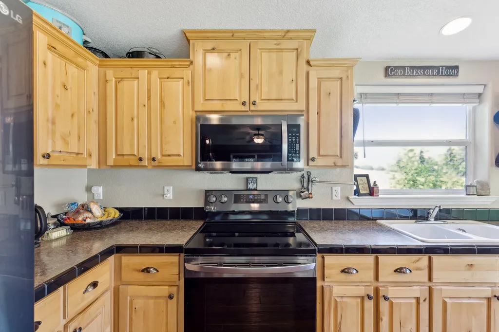 2848 E Gorus Loop Darby MT 59829