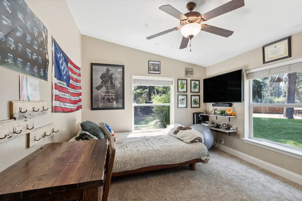 2848 E Gorus Loop Darby MT 59829