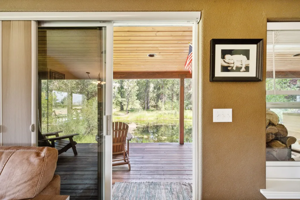 2848 E Gorus Loop Darby MT 59829