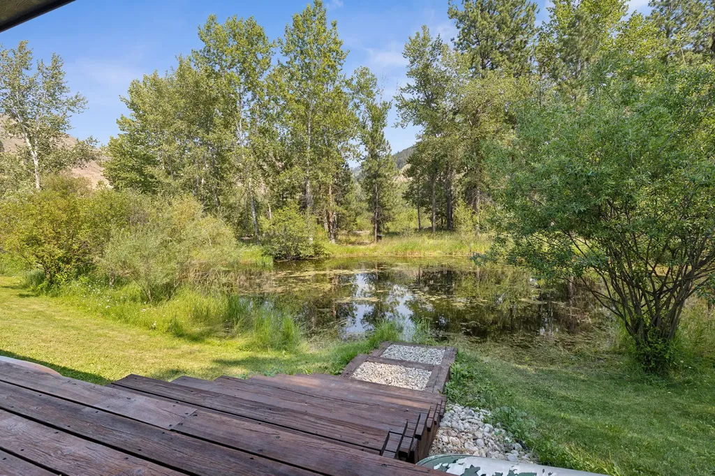 2848 E Gorus Loop Darby MT 59829