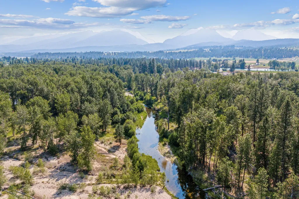 2848 E Gorus Loop Darby MT 59829