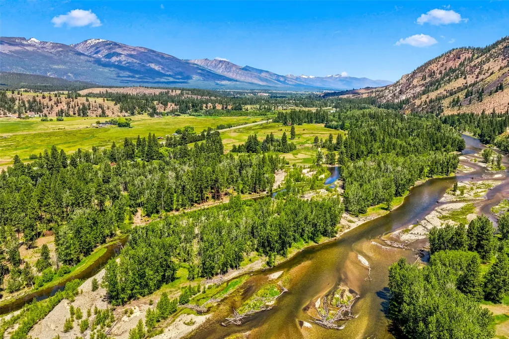 2848 E Gorus Loop Darby MT 59829