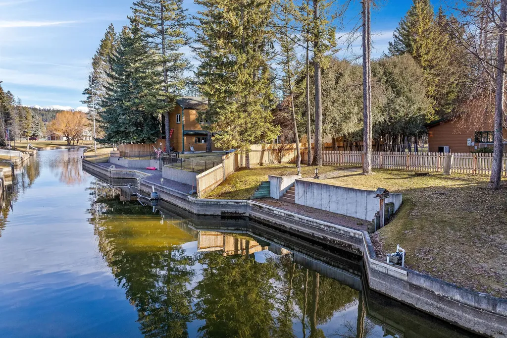 205 Siderius Lane Bigfork MT 59911