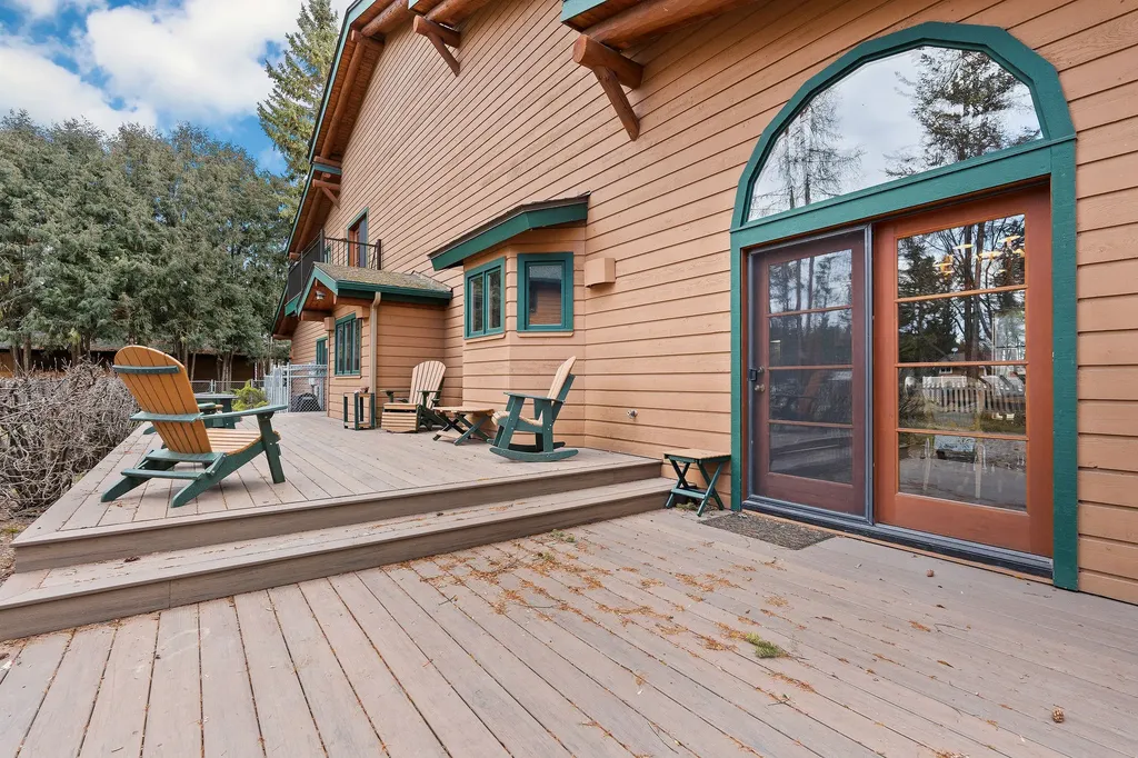 205 Siderius Lane Bigfork MT 59911