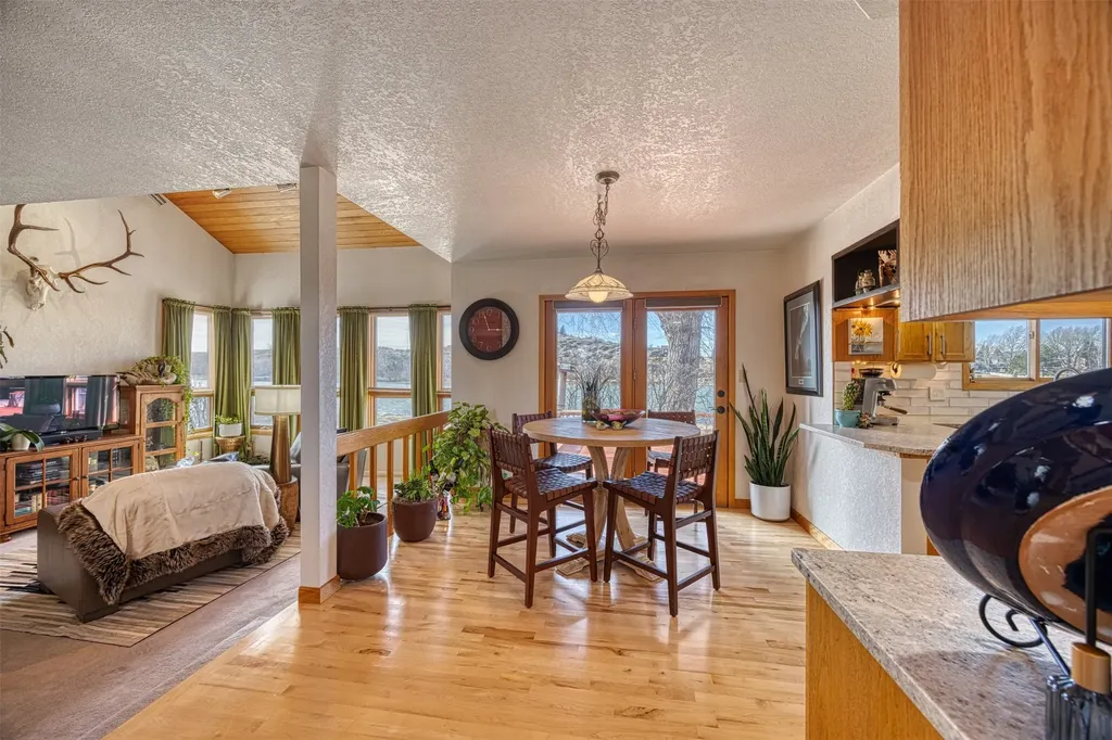 44 Fox Island Lane Great Falls MT 59405