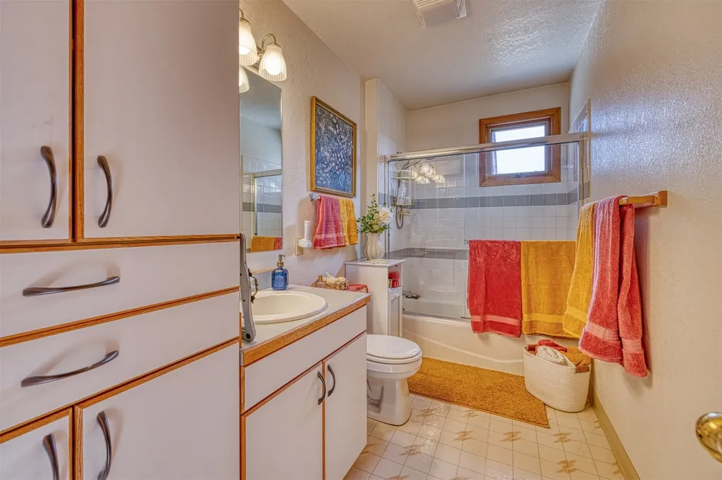 44 Fox Island Lane Great Falls MT 59405