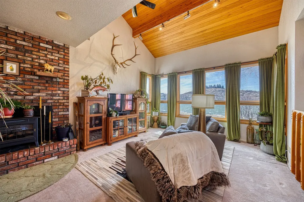 44 Fox Island Lane Great Falls MT 59405
