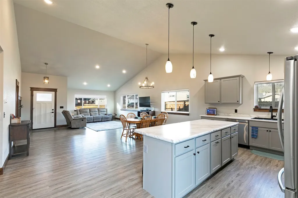 200 Palomino Drive Florence MT 59833