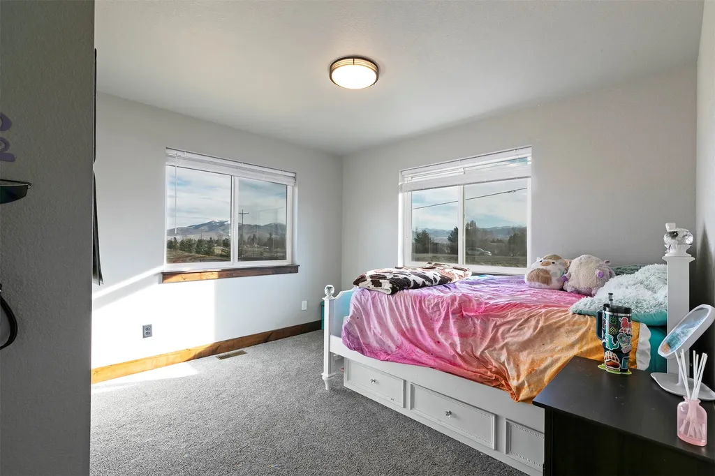 200 Palomino Drive Florence MT 59833