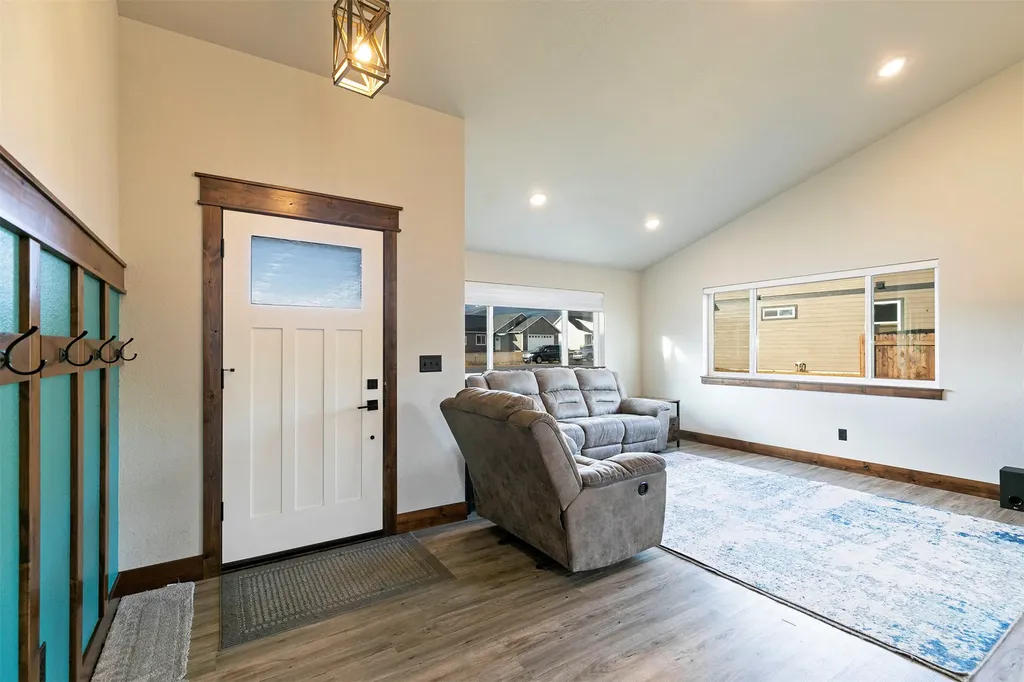 200 Palomino Drive Florence MT 59833