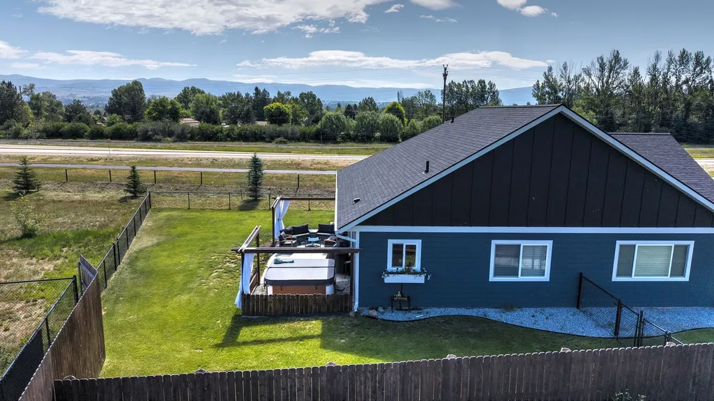 200 Palomino Drive Florence MT 59833