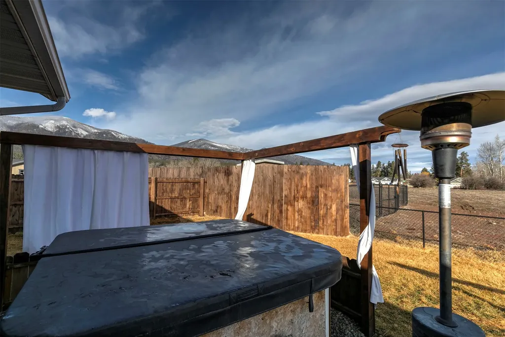 200 Palomino Drive Florence MT 59833