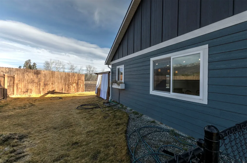 200 Palomino Drive Florence MT 59833