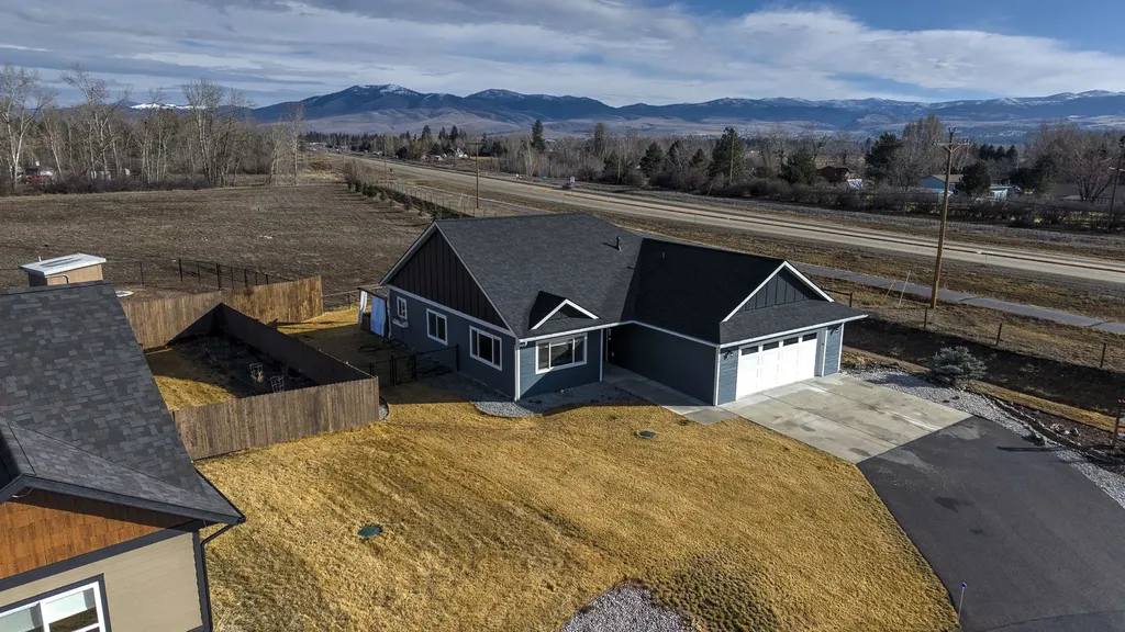 200 Palomino Drive Florence MT 59833