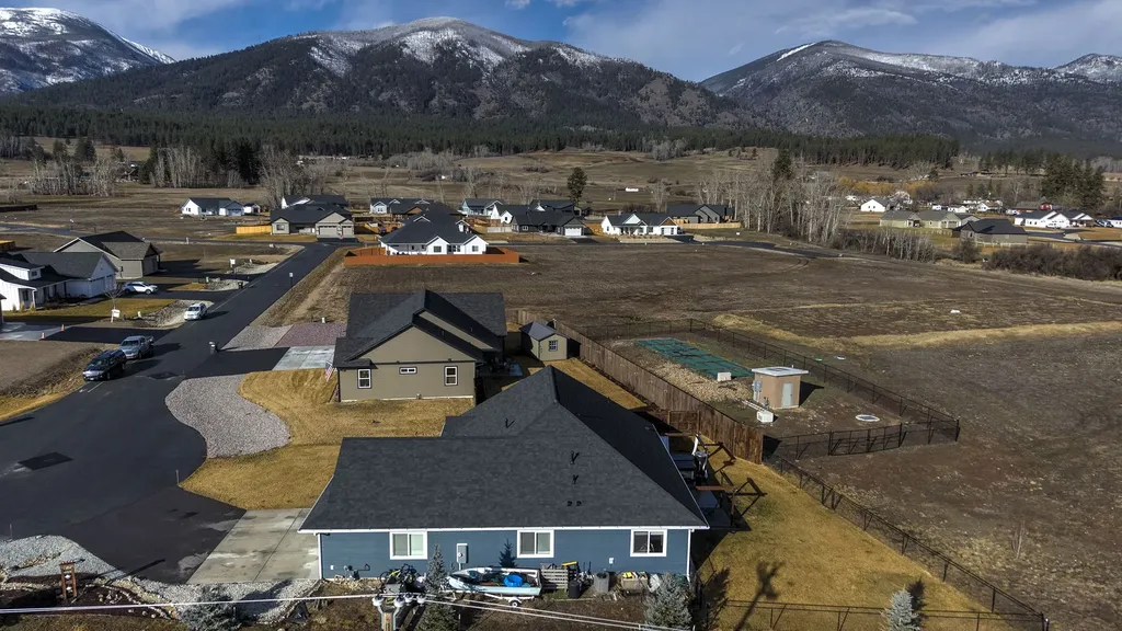 200 Palomino Drive Florence MT 59833