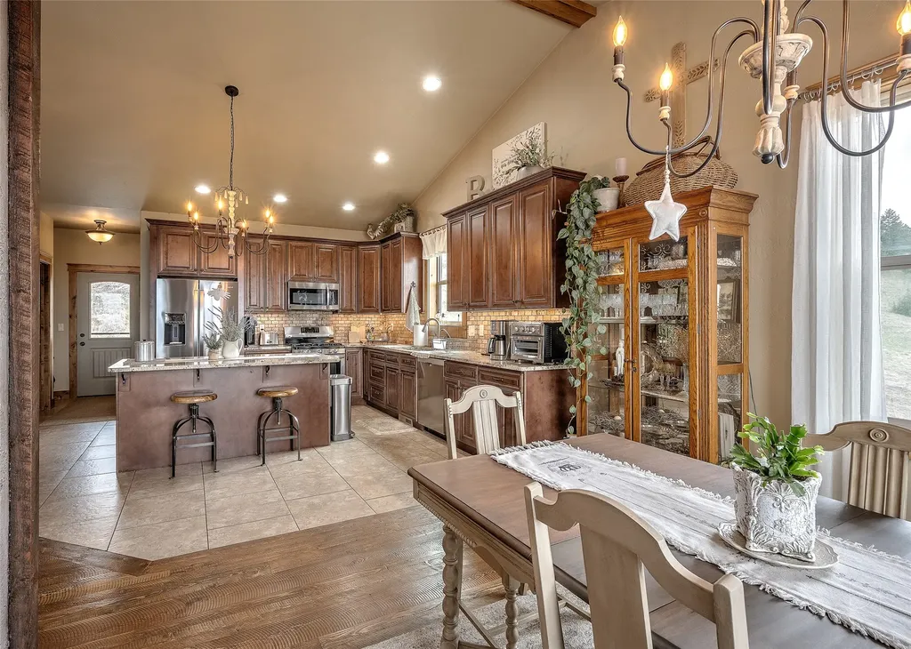 14 Ridgeview Drive Clancy MT 59634